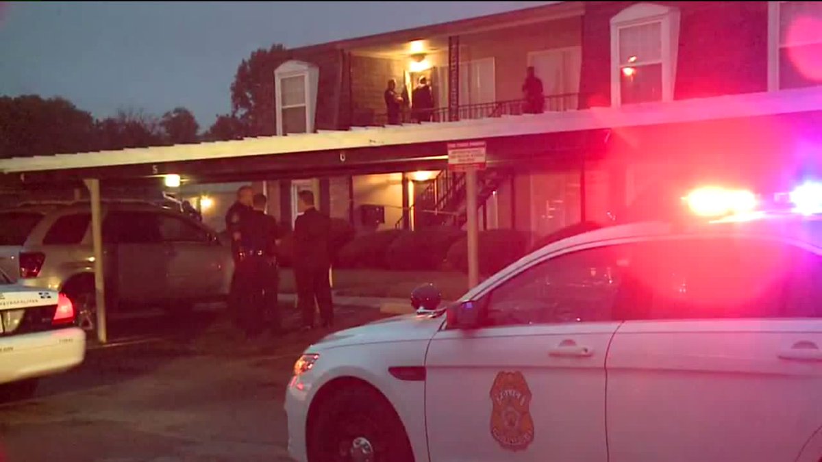 Indianapolis: Police are investigating a fatal shooting on the northeast sidee 6100 block of Le Harve Drive. That’s at A62 Apartments near Allisonville Road and 62nd Street
