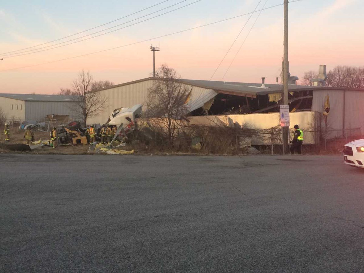 State police say a semi hit an abandoned truck on the Toll Road, sending it off the road to crash into a manufacturing facility at 2944 Gateway Drive. Appears to be the Altec Engineering building. WSBT 22 has a crew at the scene.   