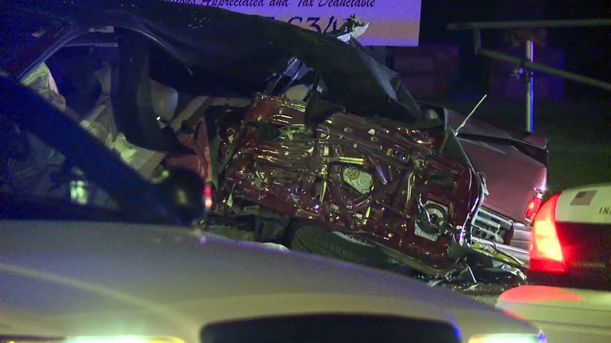 Driver of SUV involved in deadly crash runs away from scene