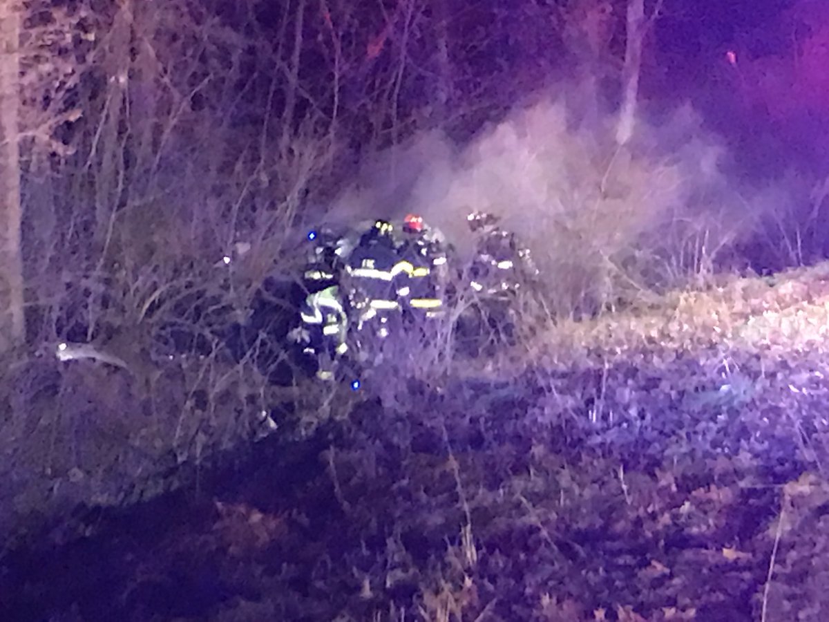 Officers responding to a crash on Country Club road in South Bend