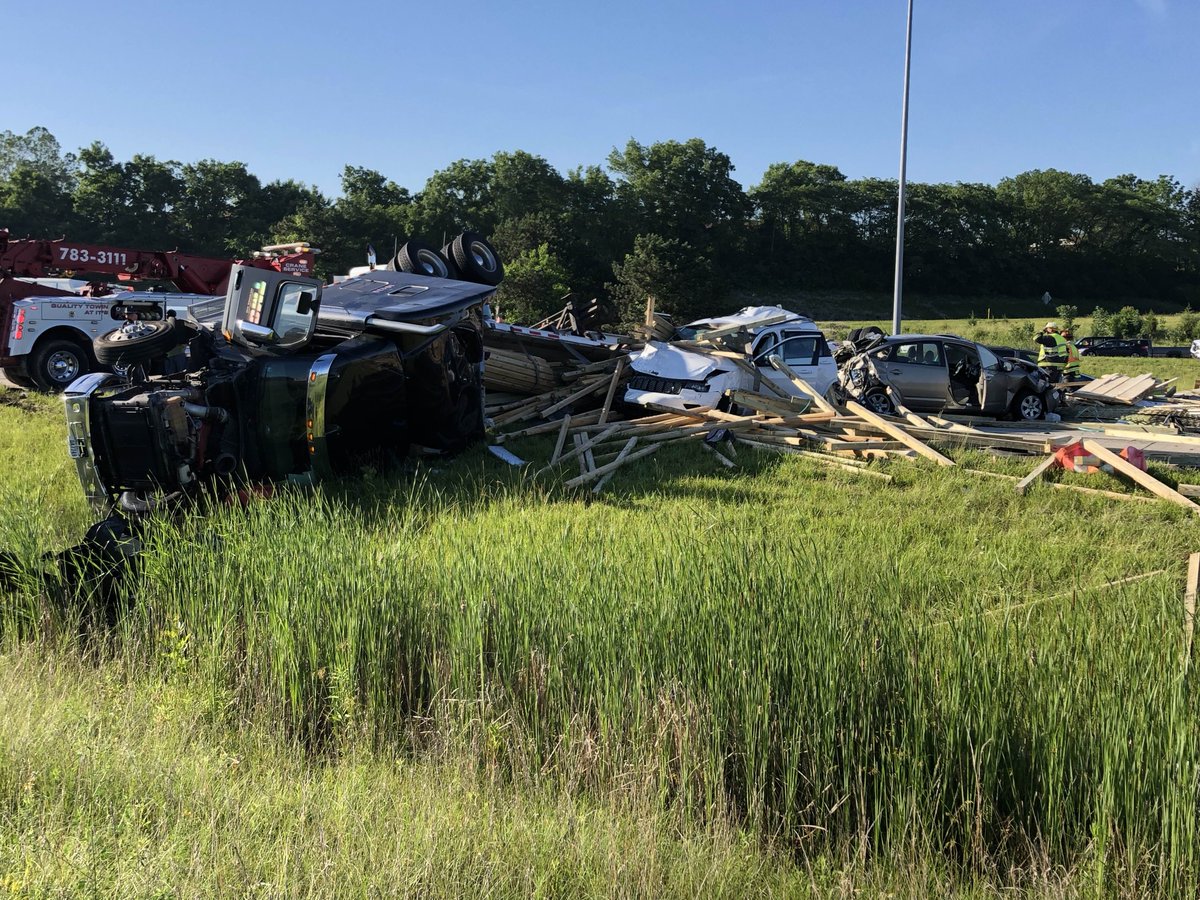 I-465 WB Near I-65: ISP tells no one was hurt after a 5 vehicle crash flipped a semi and it's flatbed trailer full of lumber on the ramp to I-65 NB. That ramp is closed, but the SB I-65 is still open. There is a lot of debris to clean up