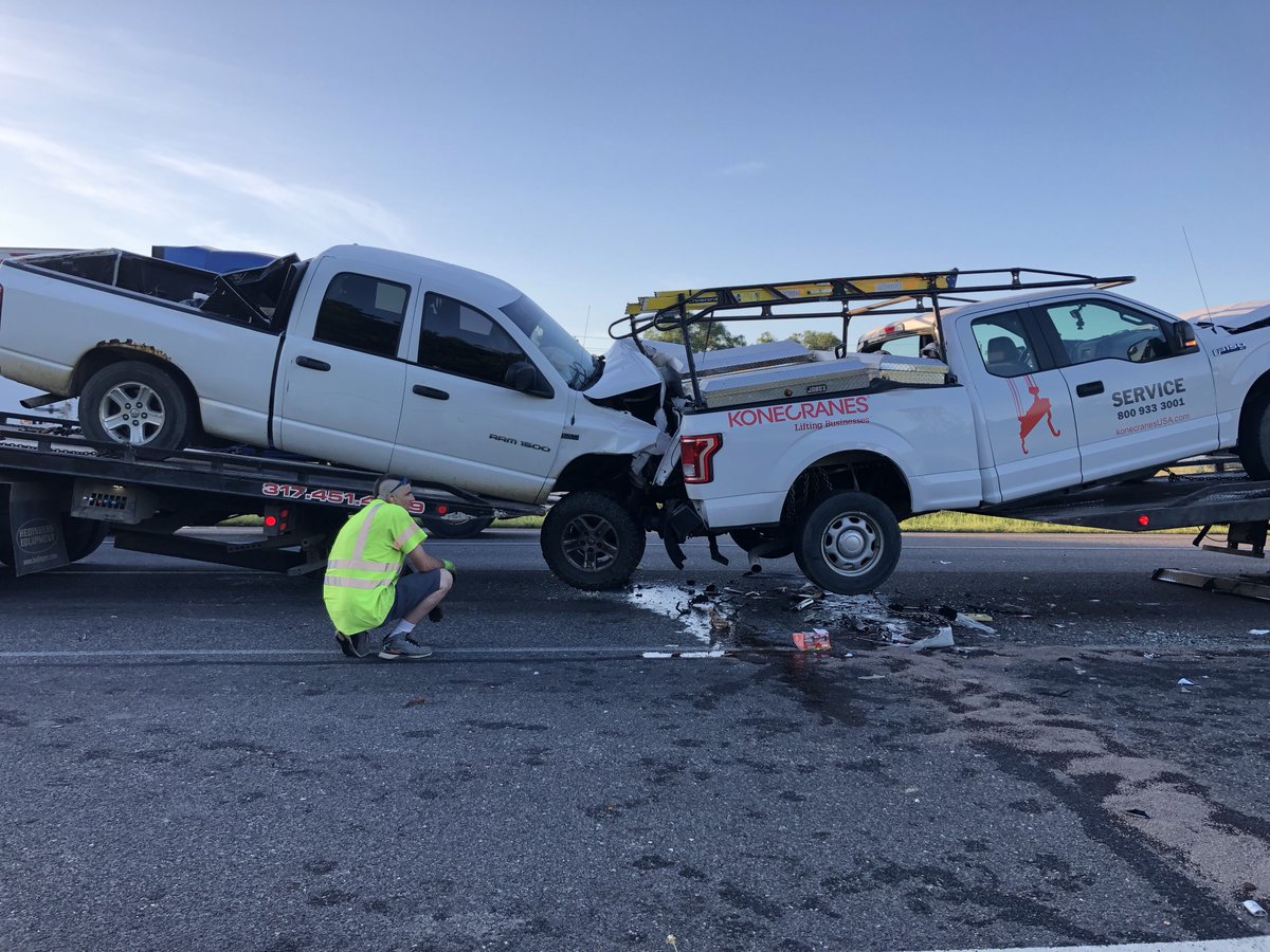 No serious injuries after this crash blocked most of the SB lanes for the last hour. 1 lane of traffic is sneaking past while wrecker crews work to pry the pair of pickups apart   