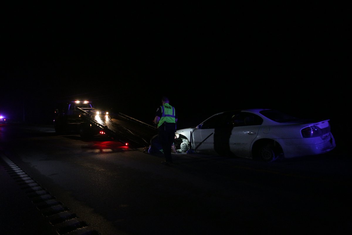 A chase in Henderson County ended this morning after starting in Evansville. VCSO recognized a man from a previous chase recently and say he rammed a cruiser before speeding off. HPD joined and the chase made its way to Corydon, where the driver stopped after losing three tires.   
