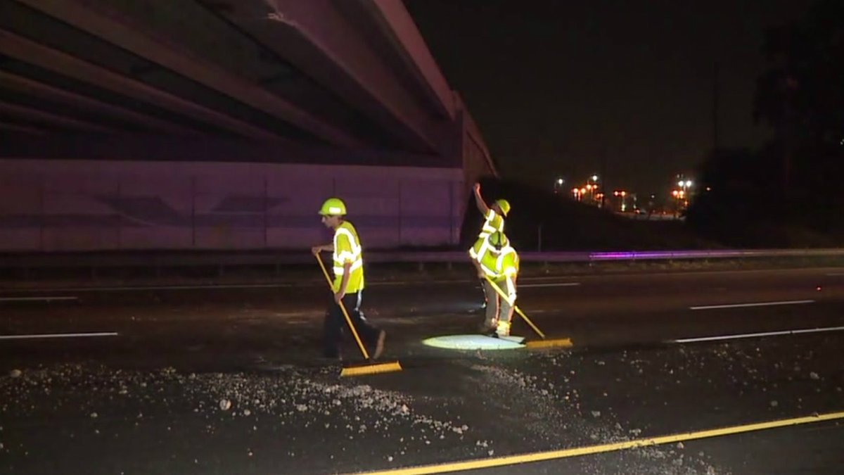Police are searching for the semi that hit the 75th Street bridge on I-465. They believe it has heavy damage. Fortunately, it didn't seriously damage the bridge