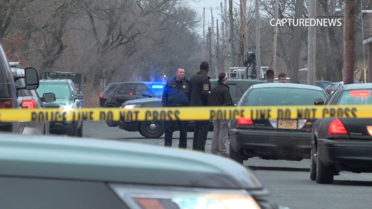 Gary, IN: Gary police along with the Lake County Coroner and CSI investigate the cities first homicide of the New Year.