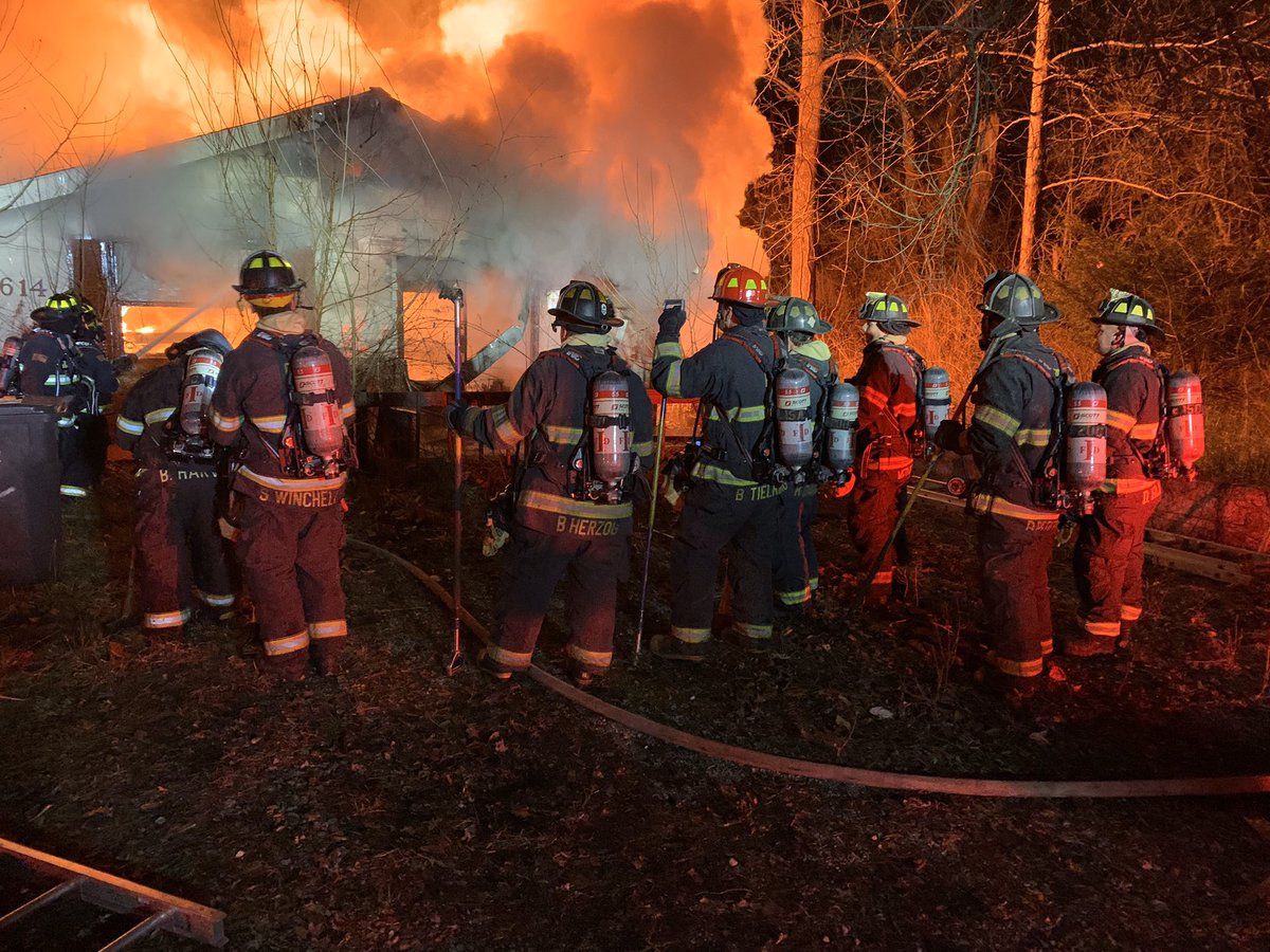 Views 1614 Hawthorne Lane heave fire