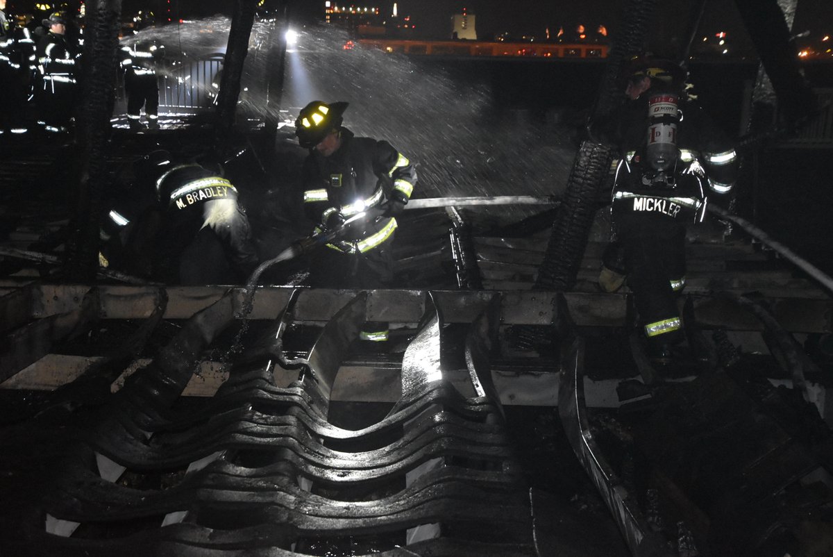 Cause of fire under investigation at 800 N Capitol Ave - 800 Cap Apts. - with over 100 occupants displaced - at least for the night.  Strong work by crews effect stop on blaze with no extension to interior