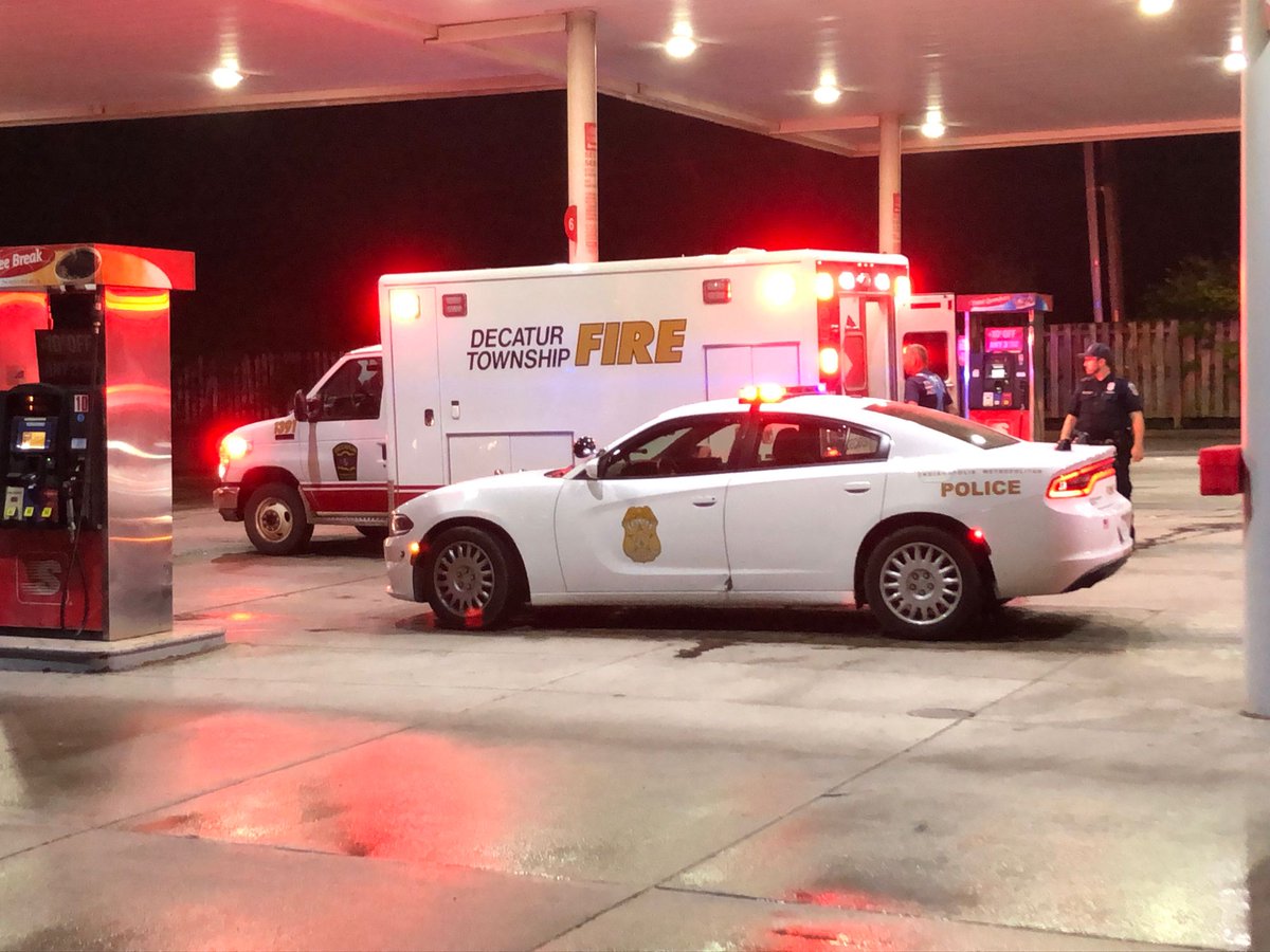 IMPD confirms a man arrived at a gas station on Kentucky Ave near I-465 with  a GSW to his hand around 3:30 this morning. Medics took him to the hospital (he was awake & breathing), and officers are trying to find out what happened.