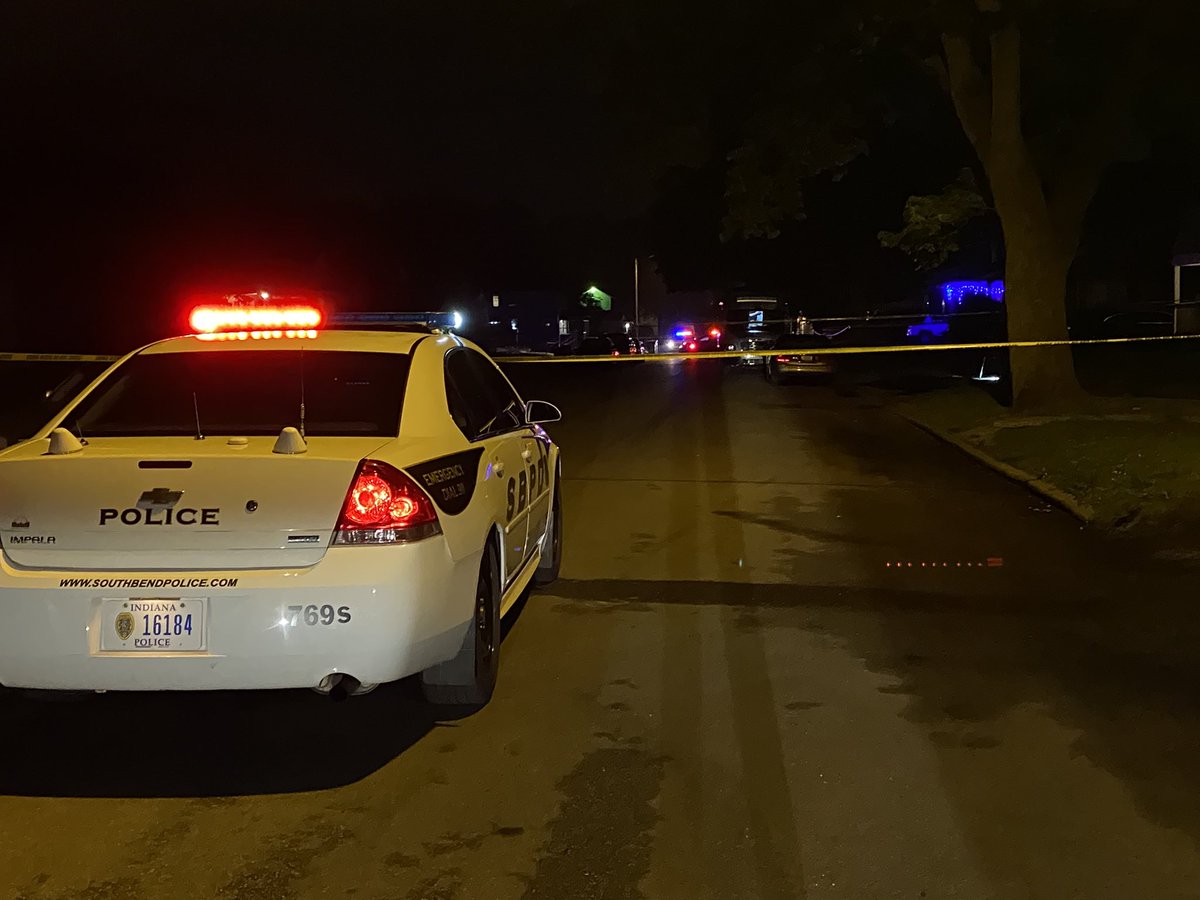 Just got confirmation that a male individual has died after a shooting on Brookfield St. in South Bend.  Metro Homicide is interviewing witnesses right now