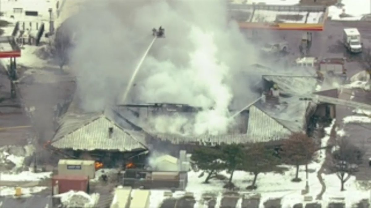 Crew continue to battle fire in Gary, Indiana