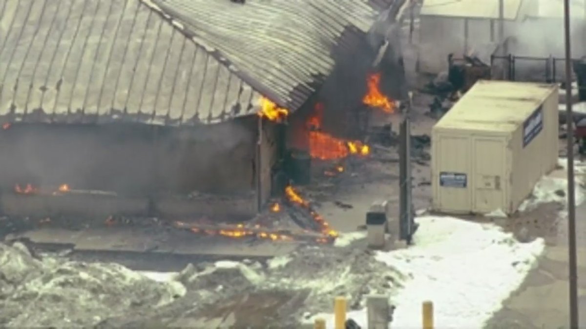 Crew continue to battle fire in Gary, Indiana