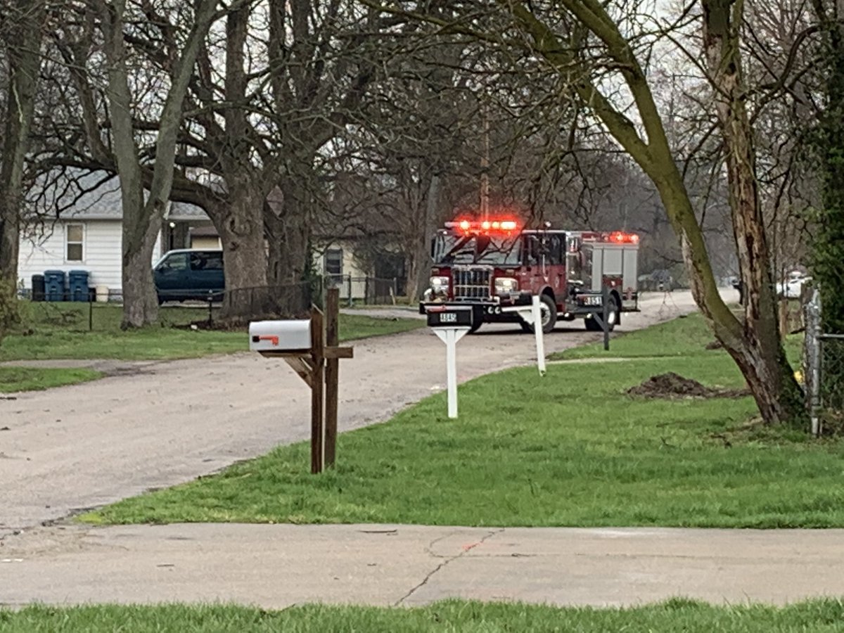 Wayne Township Fire Department is on the scene at Beecher and south Cole Street with a working outside residential gas leak.  Citizen Energy is responding to assist