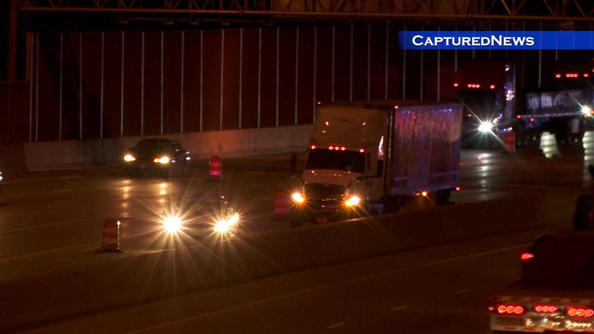 Hammond, IN: @IndStatePolice investigate a fatal traffic accident, westbound 80/94 near the Stateline late Monday night