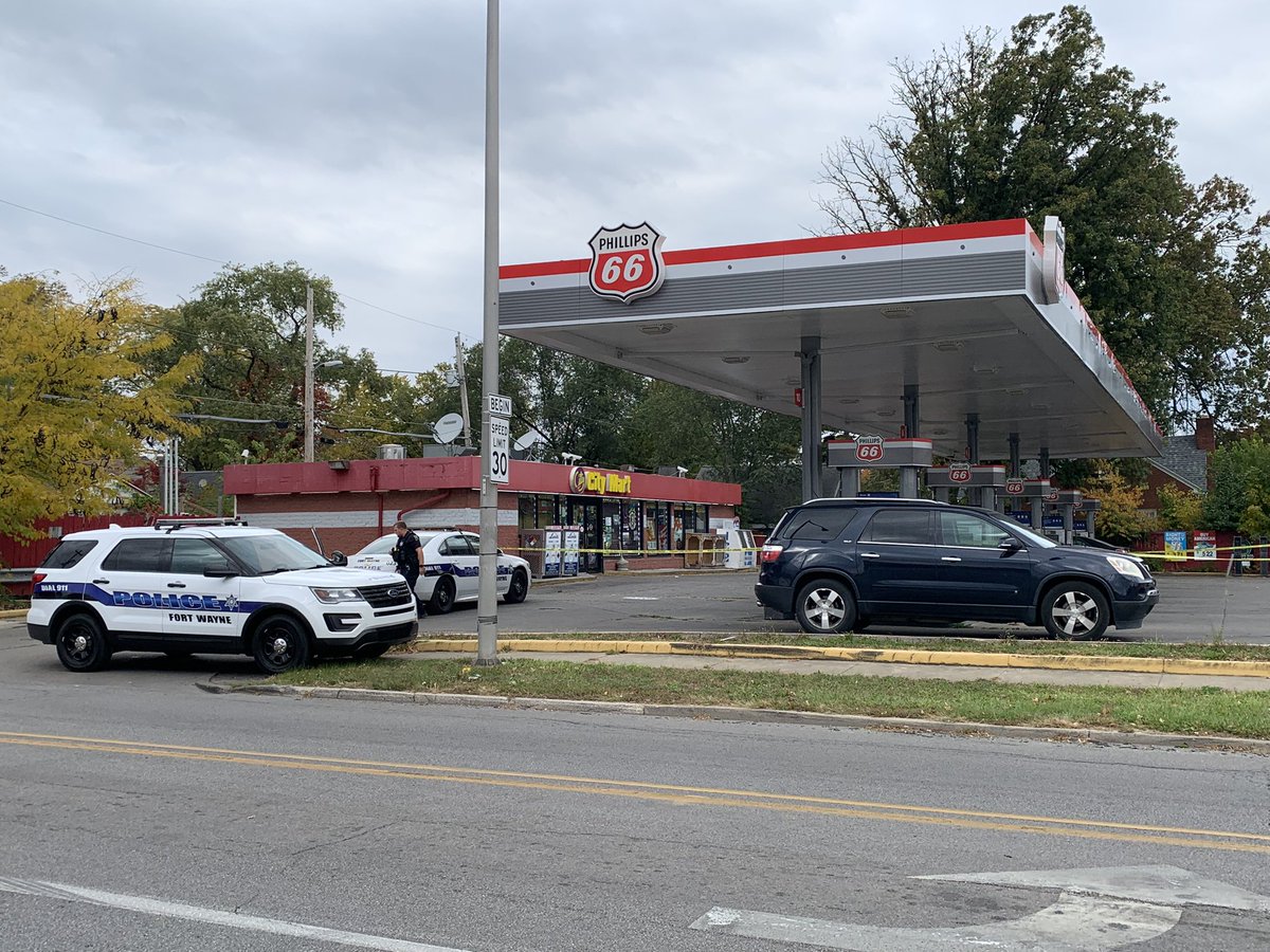 Police are investigating a shooting on the corner of S Anthony Blvd and McKinnie Ave. The call came in just before 1 p.m. Police also had an area blocked off in the Cash America parking lot across the street. 