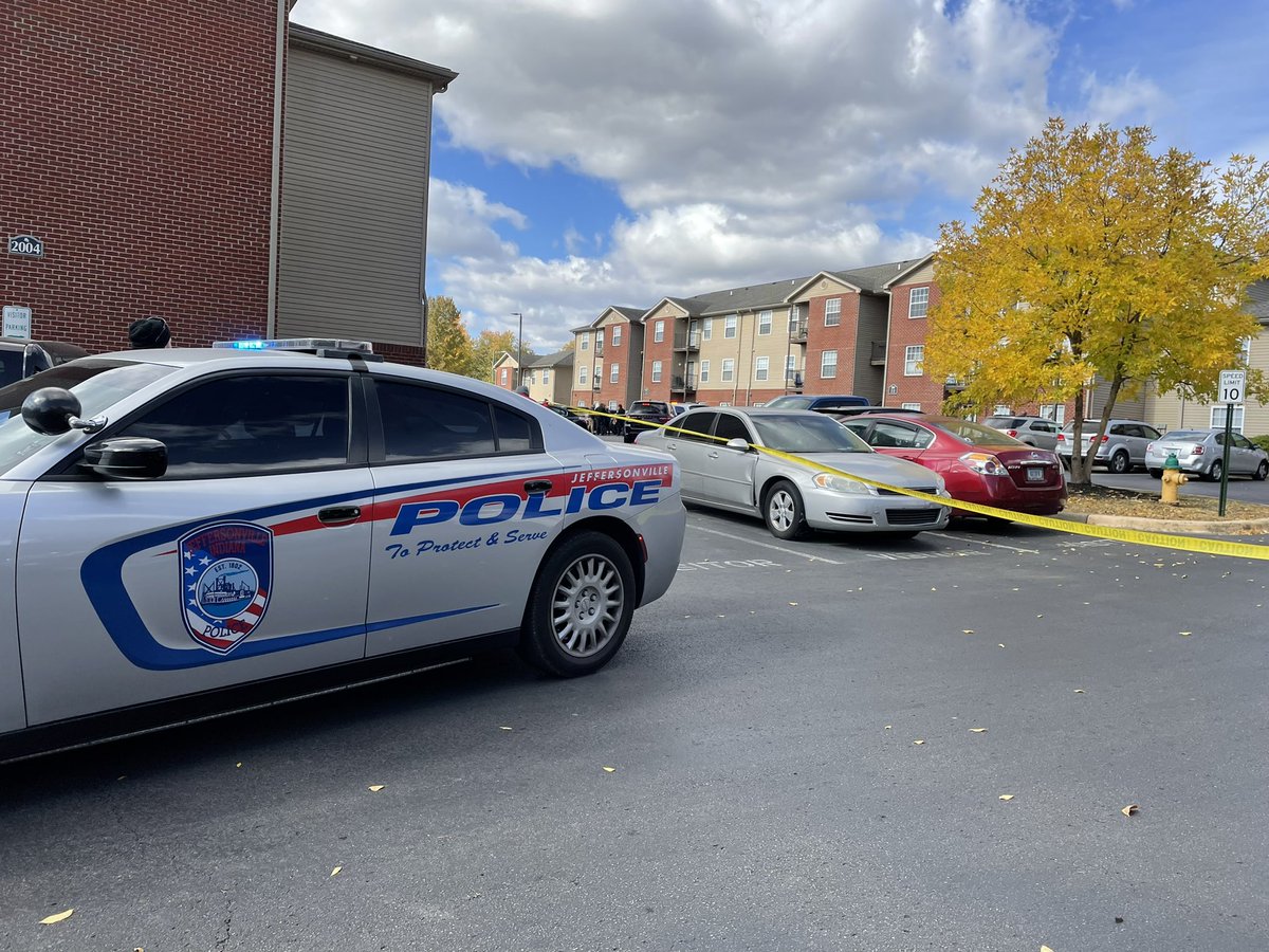 Shooting at the Hallmark of Jeffersonville apartment complex