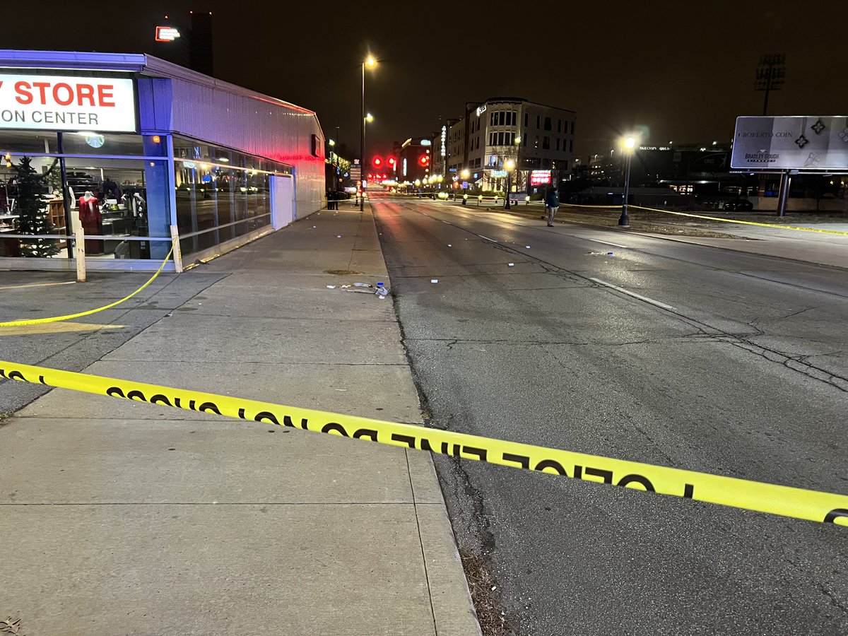 Police are investigating a shooting in downtown Fort Wayne. one person is critically hurt