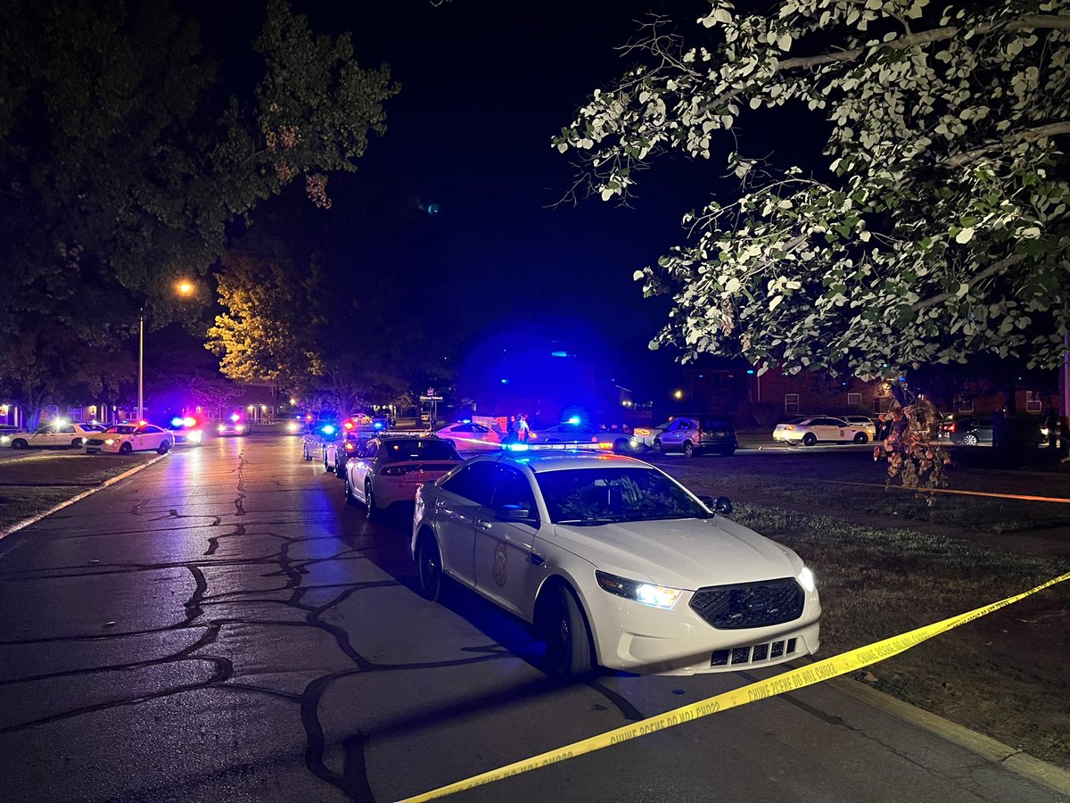 @IMPDnews officers are on scene of an officer involved shooting in the 1800 block of Portage Terrace. This is the Bradford Lakes apartments on south side. Police say no officers were injured.