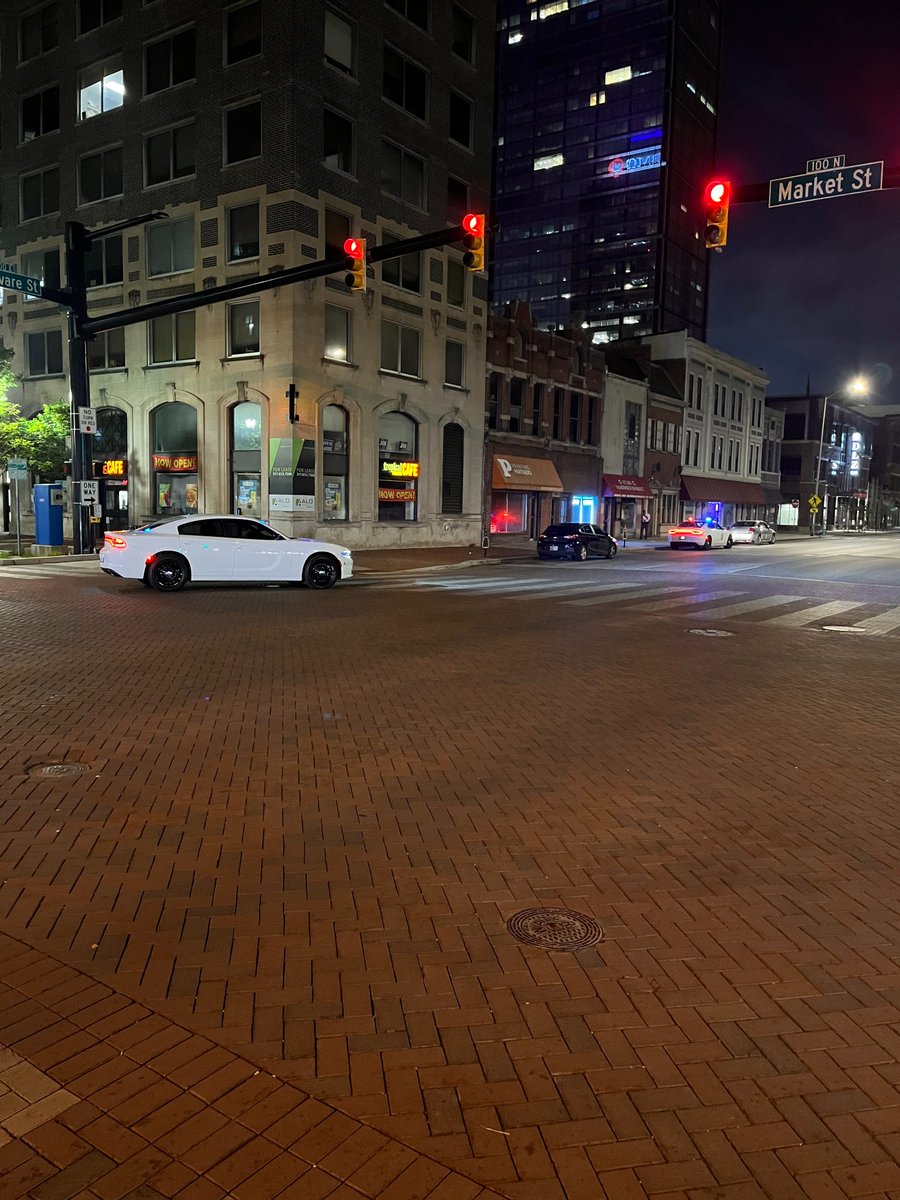 IMPDnews confirm a woman was shot in Downtown Indy just before 3 a.m. Sunday morning near Delaware and E Market St. She was transported to hospital in stable condition. Another woman had a graze wound. Police believe this was an isolated incident