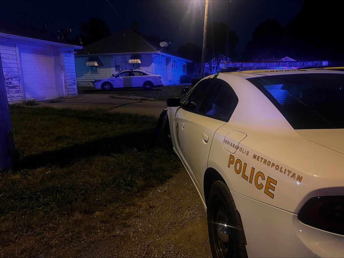 Officers surrounded a detached garage where the suspect was believed to be hiding. The suspect, wanted for unlawful possession of a firearm by a serious violent felon, robbery, and for questioning by child abuse detectives, exited the garage