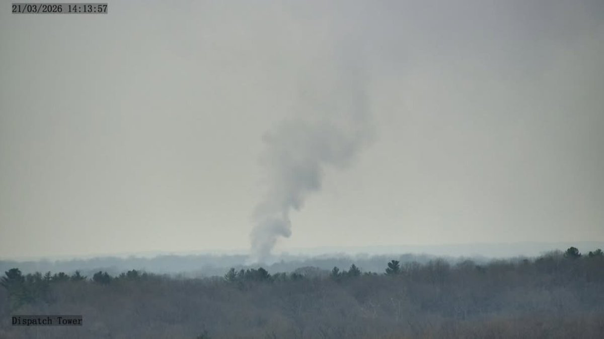 Fire crews responding to barn fire in Posey County 