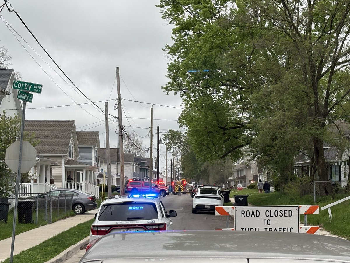 Firefighters extinguish kitchen fire in South Bend.